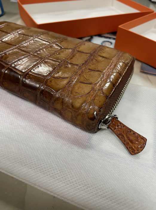 クロコダイル　財布　マット　アセスジャパン